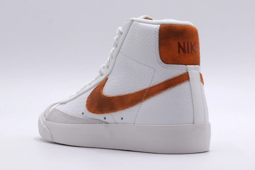 Nike Blazer Mid 77 Γυναικεία Sneakers Λευκά, Πορτοκαλί