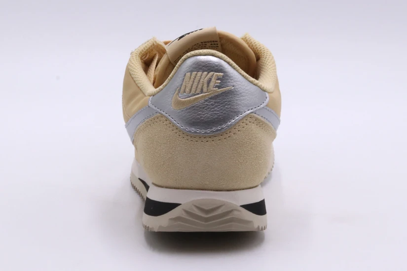Nike Cortez Γυναικεία Sneakers Μουσταρδί, Ασημί