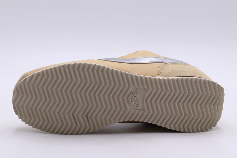 Nike Cortez Γυναικεία Sneakers Μουσταρδί, Ασημί
