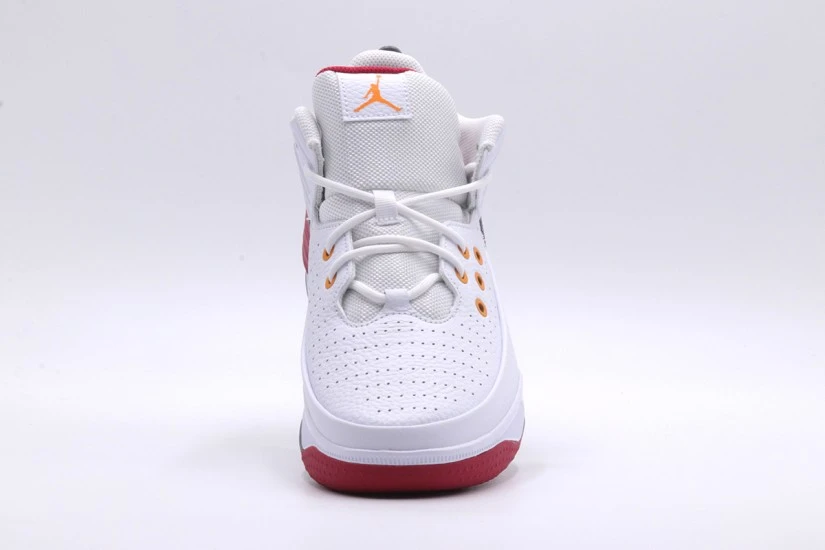 Jordan Max Aura 5 Ανδρικά Sneakers Λευκά, Κόκκινα, Μαύρα