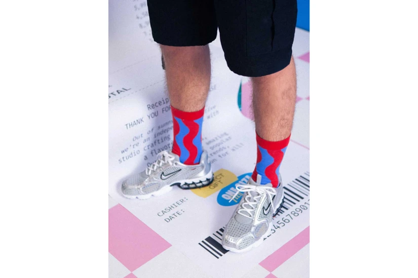 Eat My Socks Curvies Unisex Κάλτσες μέχρι τη Γάμπα Κόκκινες, Μπλε, Κίτρινες 1 Ζευγάρι