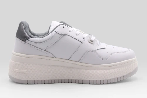 Tommy Jeans Retro Basket Flatform Metal Sneakers (EN0EN02607 YBL)