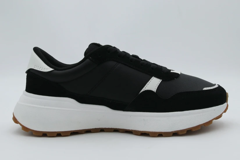 Tommy Jeans Retro Logo Leather Cleat Chunky Γυναικεία Sneakers Μαύρα, Λευκά
