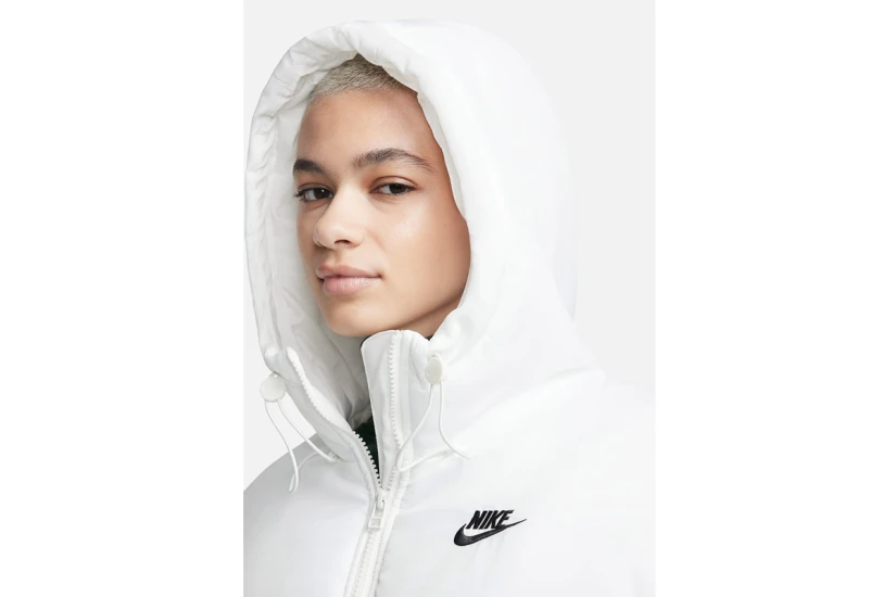 Nike Classic Puffer Γυναικείο Μπουφάν με Κουκούλα Λευκό