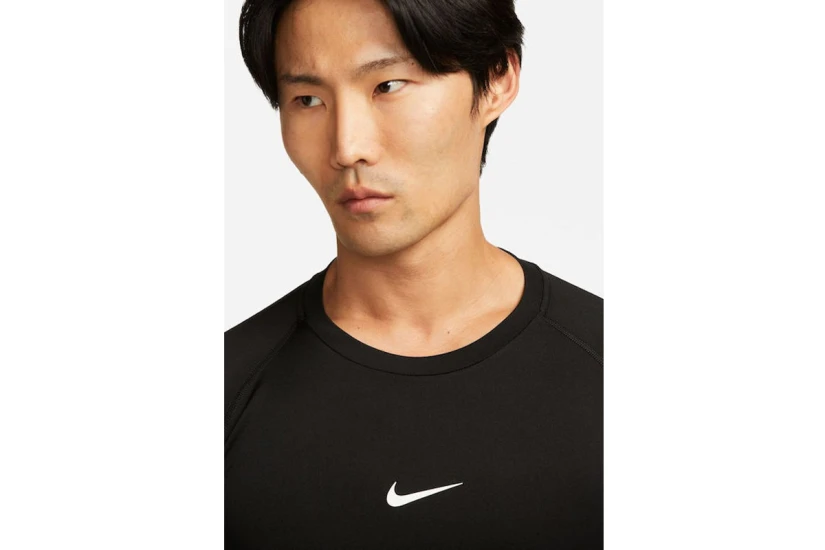 Nike Pro Dri-FIT Fitness Ανδρική Μακρυμάνικη Μπλούζα με Λαιμόκοψη Μαύρη
