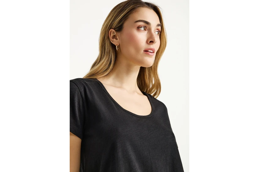 Funky Buddha The Basics Collection Γυναικείο Κοντομάνικο T-Shirt Μαύρο