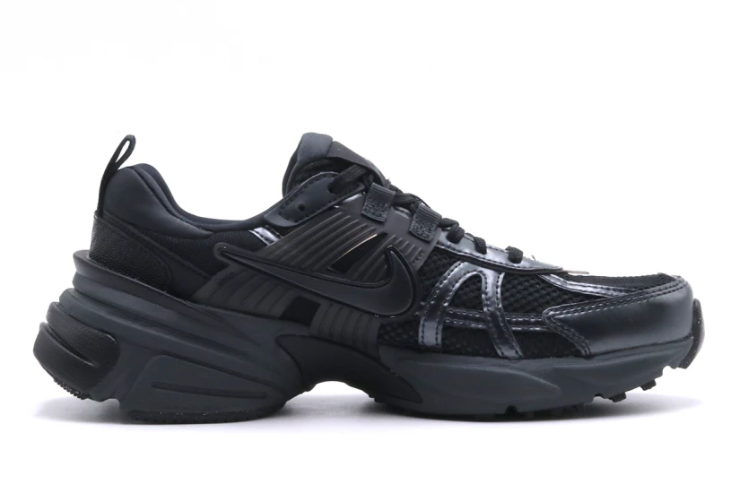 Nike V2K Run Γυναικεία Sneakers Μαύρα, Γκρι