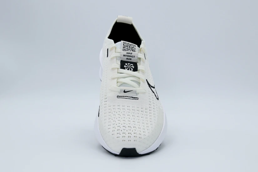Nike Interact Run Αθλητικά Παπούτσια για Τρέξιμο Εκρού, Μαύρα