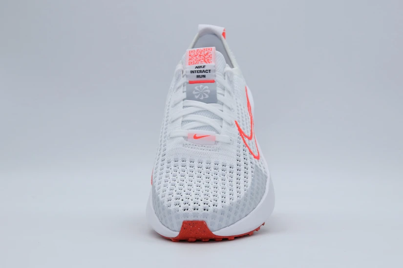 Nike Interact Run Αθλητικά Παπούτσια για Τρέξιμο Λευκά, Κοραλλί