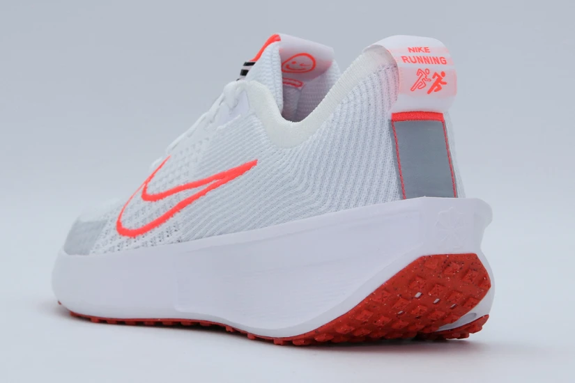 Nike Interact Run Αθλητικά Παπούτσια για Τρέξιμο Λευκά, Κοραλλί
