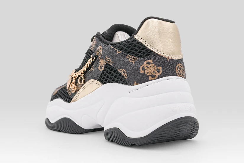 Guess Harpaa Logo Chain Γυναικεία Sneakers Μαύρα, Καφέ, Λευκά, Χρυσά