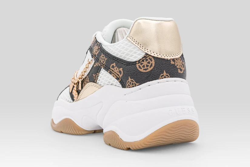 Guess Harpaa Logo Chain Γυναικεία Sneakers Λευκά, Καφέ, Χρυσά