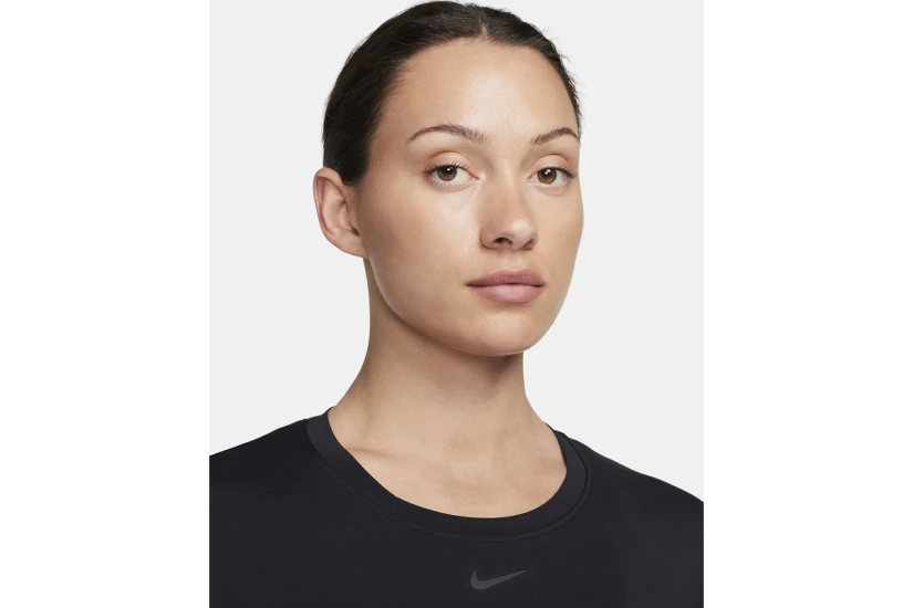 Nike One Classic Dri-FIT Γυναικείο Κοντομάνικο T-Shirt Μαύρο