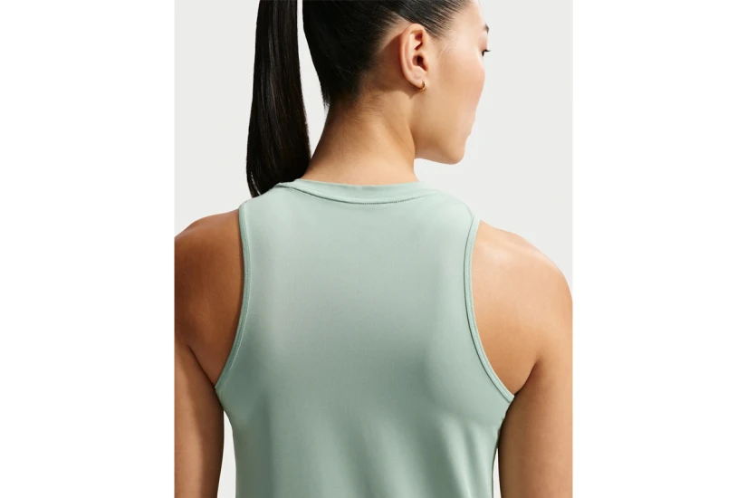 Nike One Classic Dri-FIT Γυναικεία Αμάνικη Μπλούζα Φυστικί