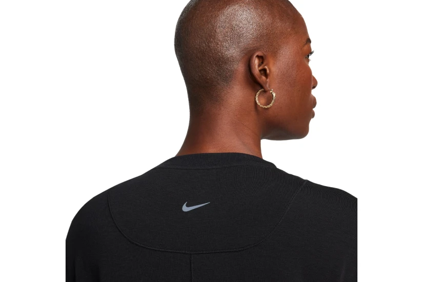 Nike One Relaxed Γυναικείο Κοντομάνικο T-Shirt Μαύρο