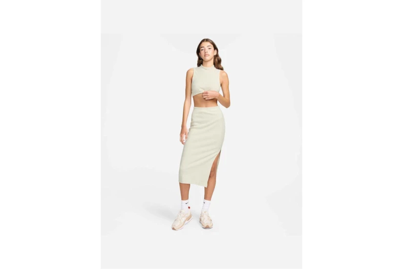 Nike Sportswear Chill Knit Γυναικεία Αμάνικη Crop Top Μπλούζα