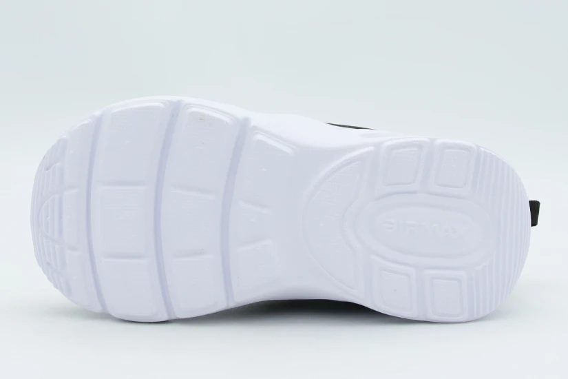 Nike Air Max Nova Βρεφικά Sneakers Λευκά, Μαύρα