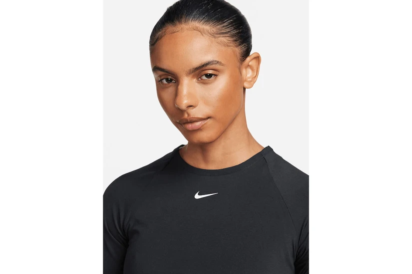 Nike Dri-FIT Pro Γυναικεία Μακρυμάνικη Crop Top Μπλούζα Μαύρη