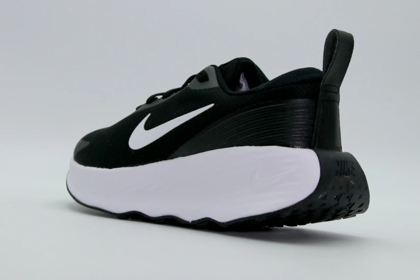 Nike Promina Παπούτσια για Περπάτημα Μαύρα, Λευκά