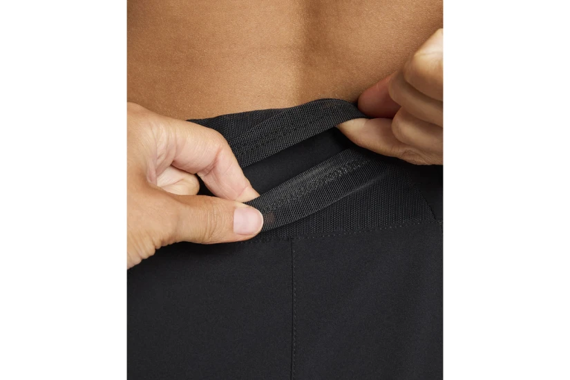 Nike One Dri-FIT Mid-Rise Brief-Lined Graphic Γυναικείο Αθλητικό Σορτς Μαύρο