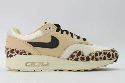 Nike Wmns Air Max 1 87 Sneakers (FV6605 200)
