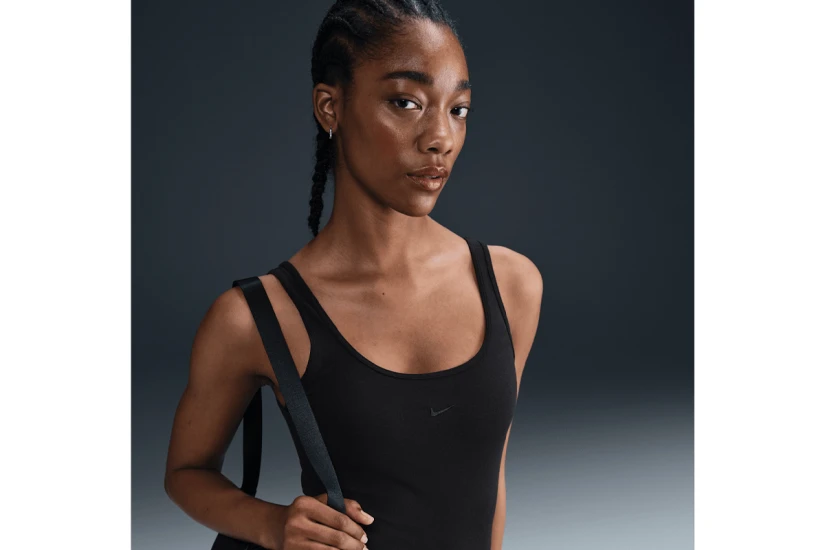 Nike Sportswear Chill Knit Γυναικεία Αμάνικη Μπλούζα Μαύρη