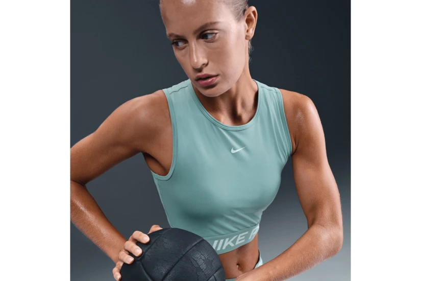 Nike Pro Dri-FIT Γυναικεία Αμάνικη Crop Top Μπλούζα Βεραμάν