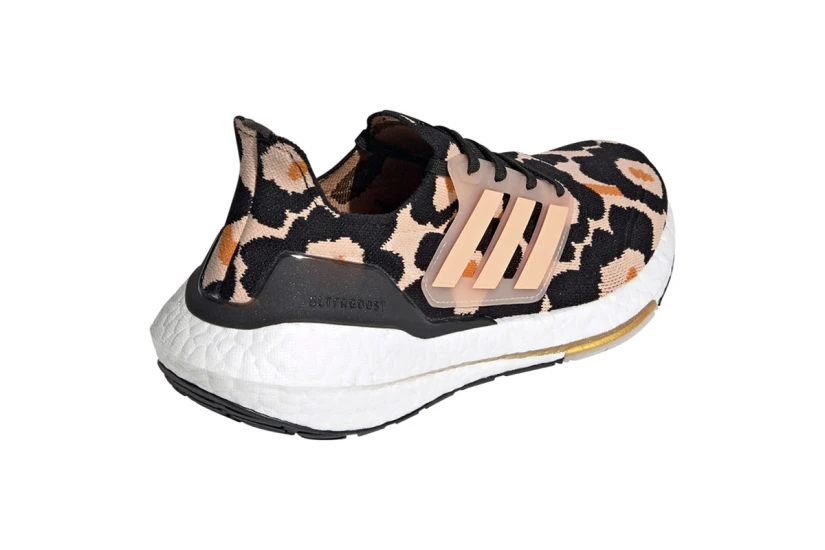 Adidas Performance Ultraboost 21 X Marimekko Αθλητικά Παπούτσια για Τρέξιμο Μαύρα, Nude, Κροκί, Λευκά