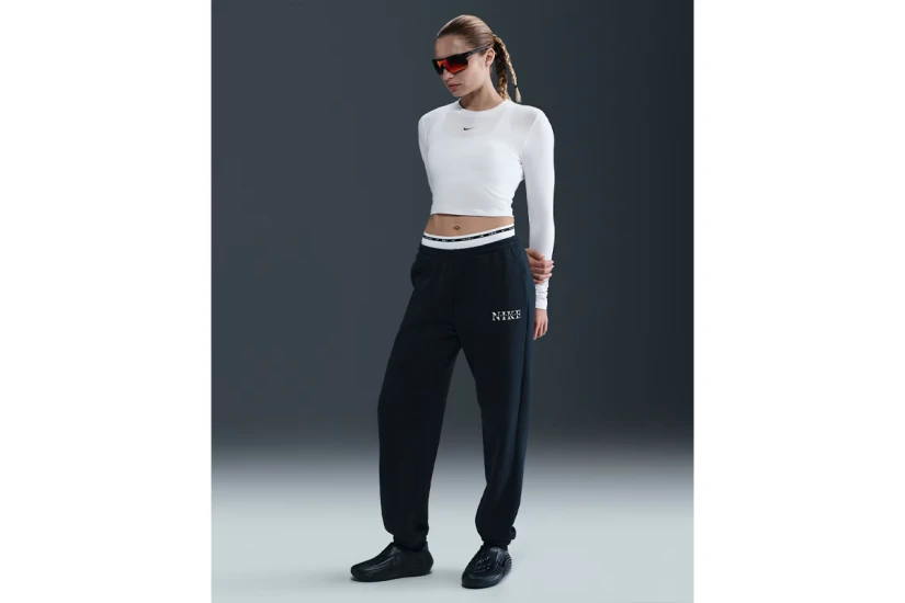 Nike Sportswear Chill Knit Γυναικείο Μακρυμάνικο Crop Top Λευκό