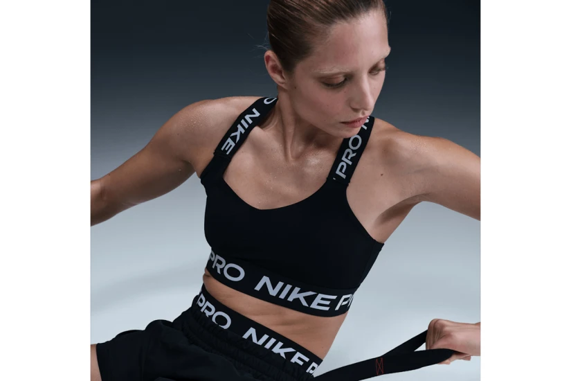 Nike Dri-FIT Pro Γυναικείο Μπουστάκι Μαύρο