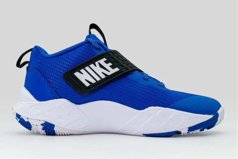 Nike Team Hustle D 12 Μπασκετικά Παπούτσια Ρουά, Μαύρα, Λευκά