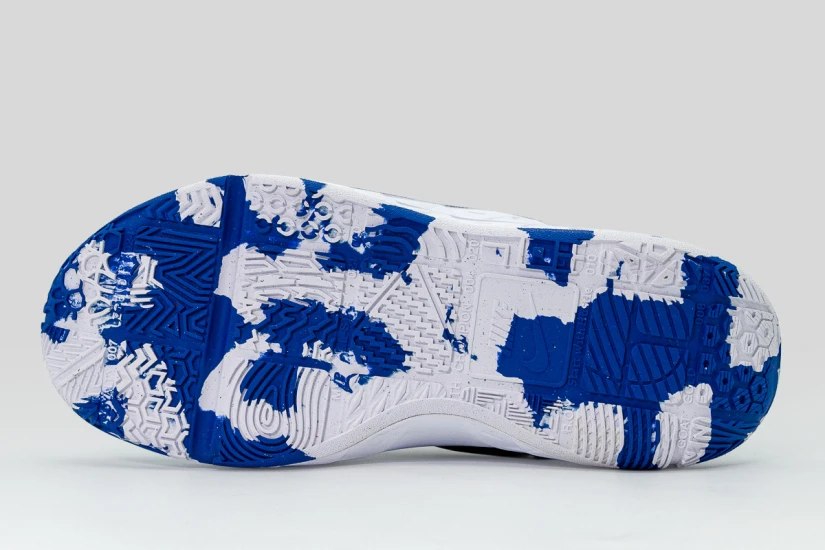 Nike Team Hustle D 12 Μπασκετικά Παπούτσια Ρουά, Μαύρα, Λευκά
