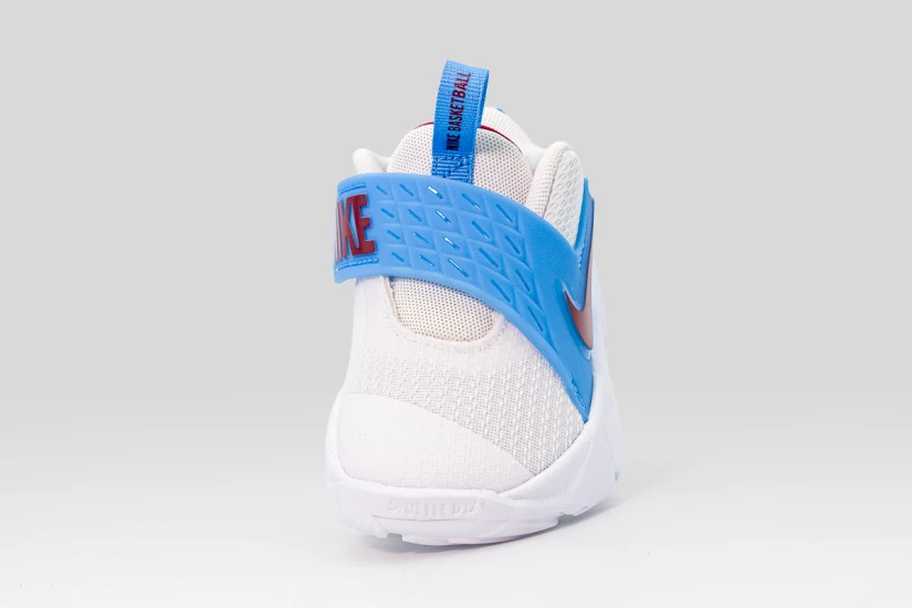 Nike Team Hustle D 12 Βρεφικά Sneakers Λευκά, Μπλε, Μπορντό
