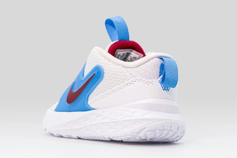 Nike Team Hustle D 12 Βρεφικά Sneakers Λευκά, Μπλε, Μπορντό