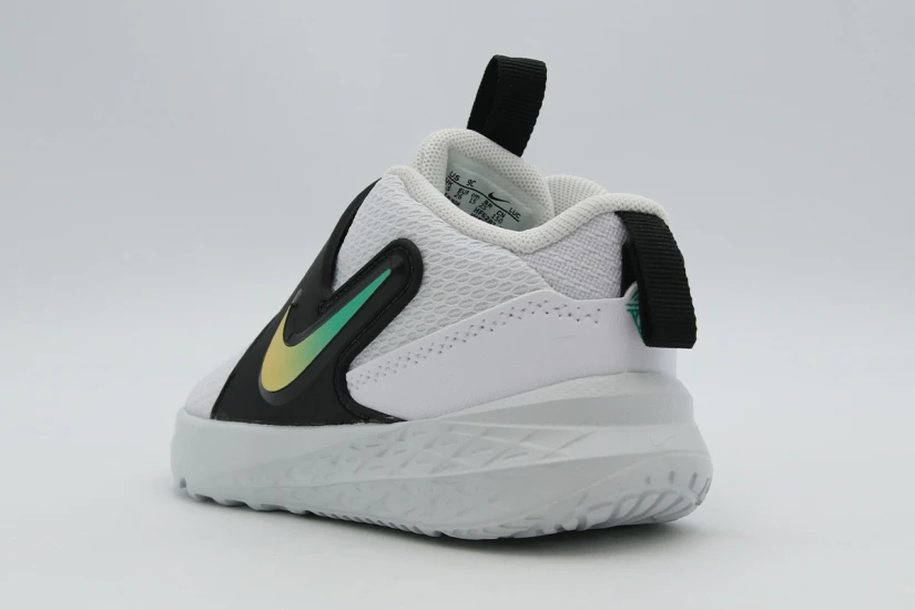 Nike Team Hustle D 12 Βρεφικά Sneakers Λευκά, Μαύρα, Κίτρινα, Πράσινα