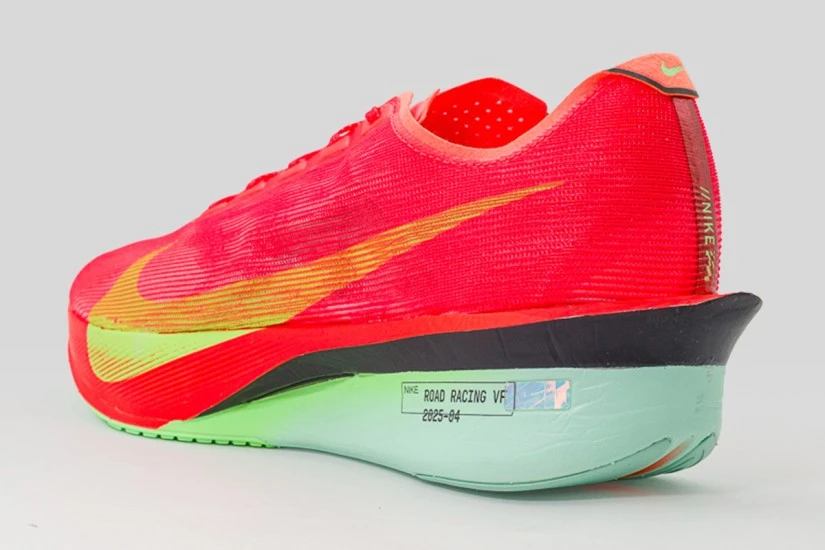 Nike Zoomx Vaporfly 4 Ανδρικά Αθλητικά Παπούτσια για Τρέξιμο Λευκά, Φυστικί, Φούξια