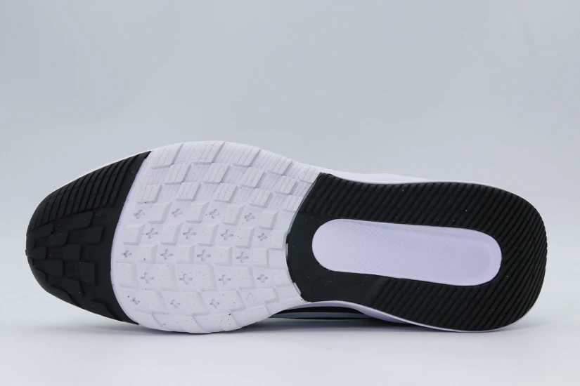 Nike Star Runner 5 Αθλητικά Παπούτσια για Τρέξιμο Μαύρα, Λευκά