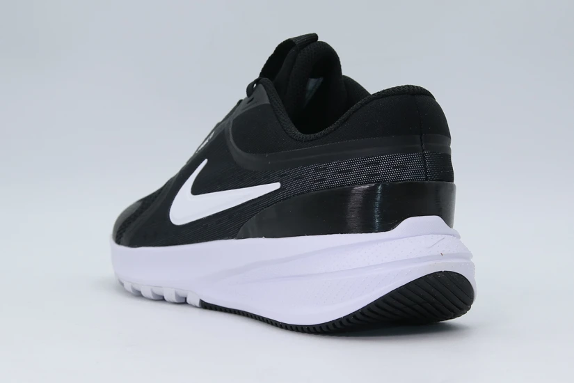 Nike Star Runner 5 Αθλητικά Παπούτσια για Τρέξιμο Μαύρα, Λευκά