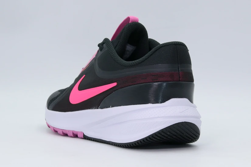Nike Star Runner 5 Αθλητικά Παπούτσια για Τρέξιμο Μαύρα, Ροζ, Λευκά