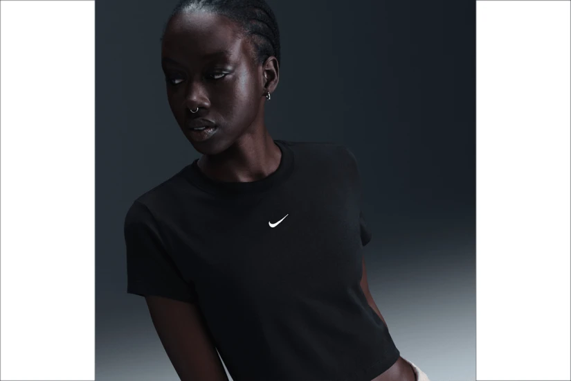 Nike Sportswear Chill Knit Cropped Γυναικείο Κοντομάνικο T-Shirt Μαύρο