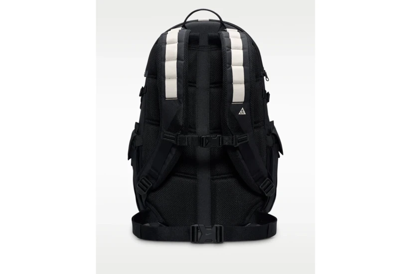 Nike ACG Daymax Backpack Μαύρο, Γκρι Aνοιχτό, Καφέ 25L