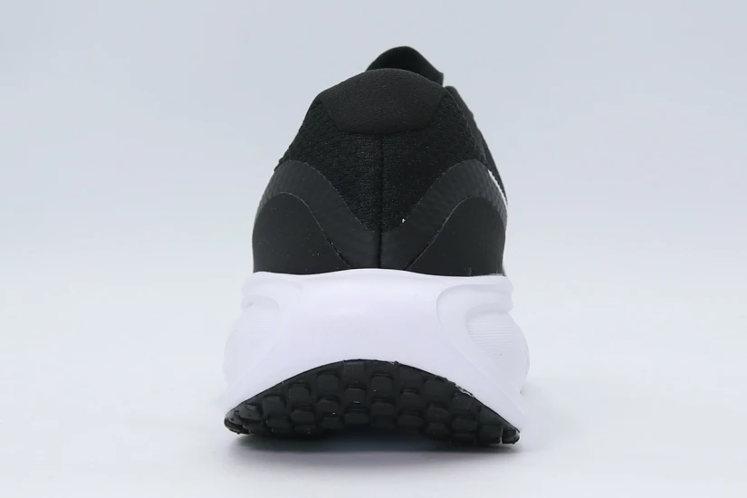 Nike Revolution 8 Αθλητικά Παπούτσια για Τρέξιμο Μαύρα, Λευκά