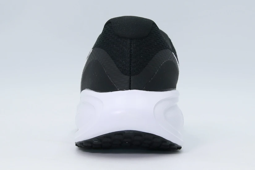 Nike Revolution 8 Ανδρικά Αθλητικά Παπούτσια για Τρέξιμο Μαύρα, Λευκά