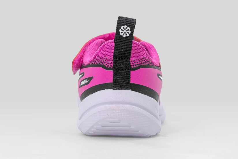 Nike Cosmic Runner Βρεφικά Αθλητικά Παπούτσια Φούξια, Μαύρα, Λευκά