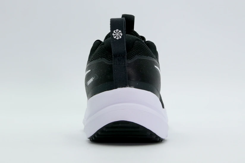 Nike Cosmic Runner Αθλητικά Παπούτσια για Τρέξιμο Μαύρα, Λευκά