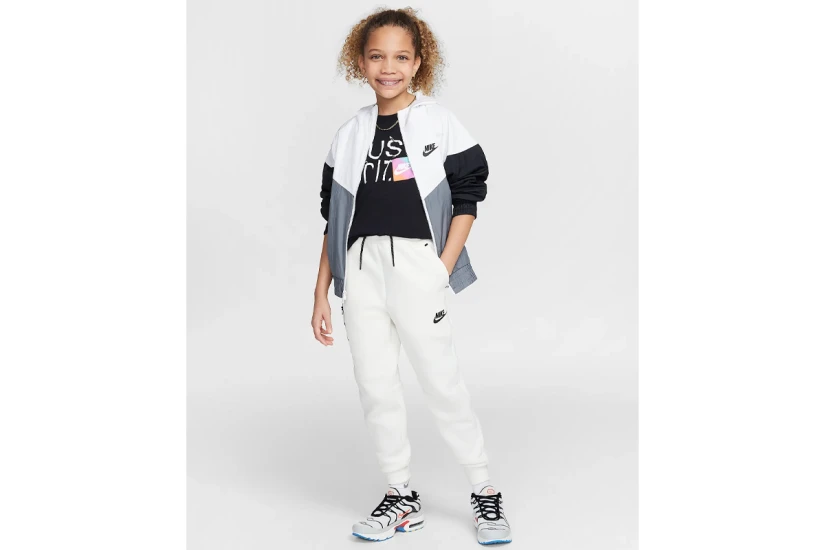 Nike Sportswear Παιδικό Κοντομάνικο T-Shirt Μαύρο
