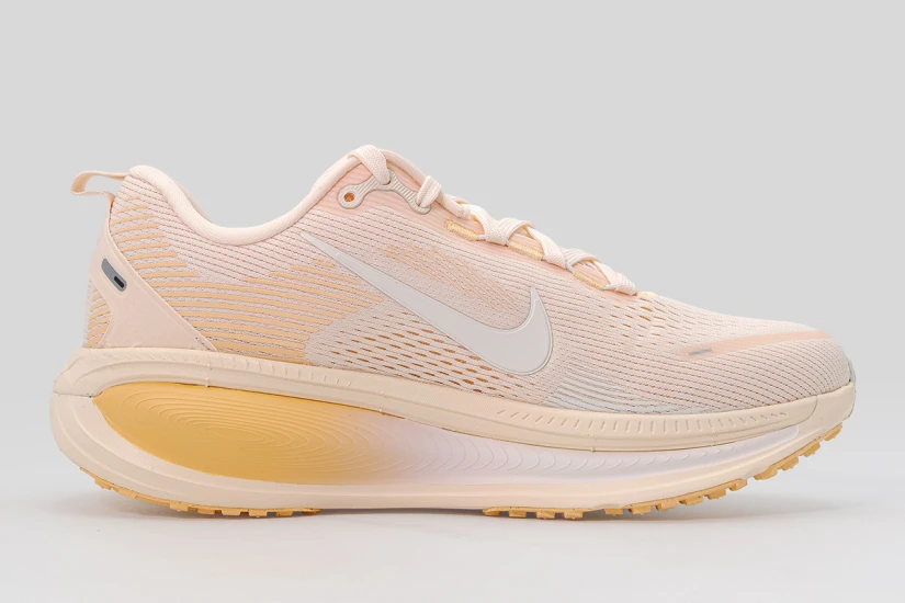 Nike Vomero 18 Αθλητικά Παπούτσια για Τρέξιμο Σομόν, Λευκά