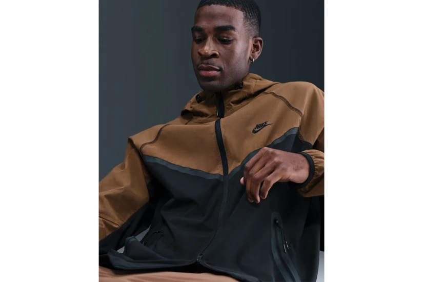 Nike Tech Woven Windbreaker Ανδρικό Αντιανεμικό Μπουφάν με Κουκούλα