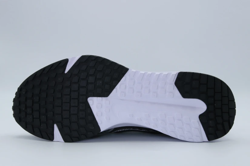 Nike Run Defy Ανδρικά Αθλητικά Παπούτσια για Τρέξιμο Μαύρα, Λευκά