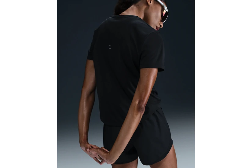 Nike Dri-FIT Tempo Γυναικείο Κοντομάνικο T-Shirt Μαύρο